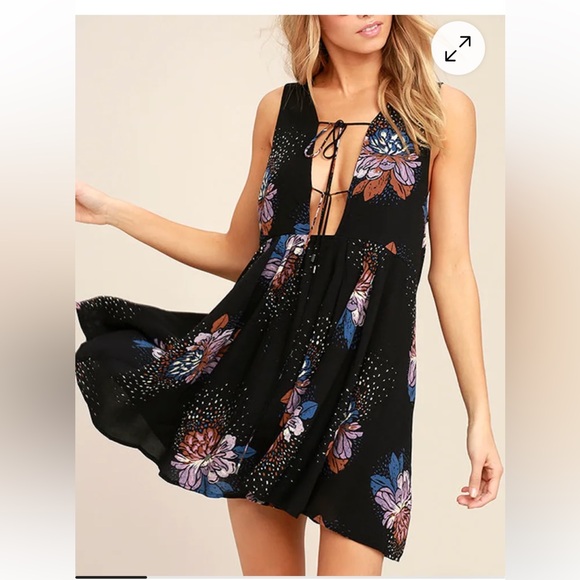 Free People Dresses & Skirts - Free People Lovely Day Black Floral Print Dress